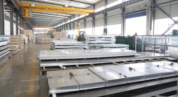 银河28wd铝业-摩托车铝合金尾箱专用铝板